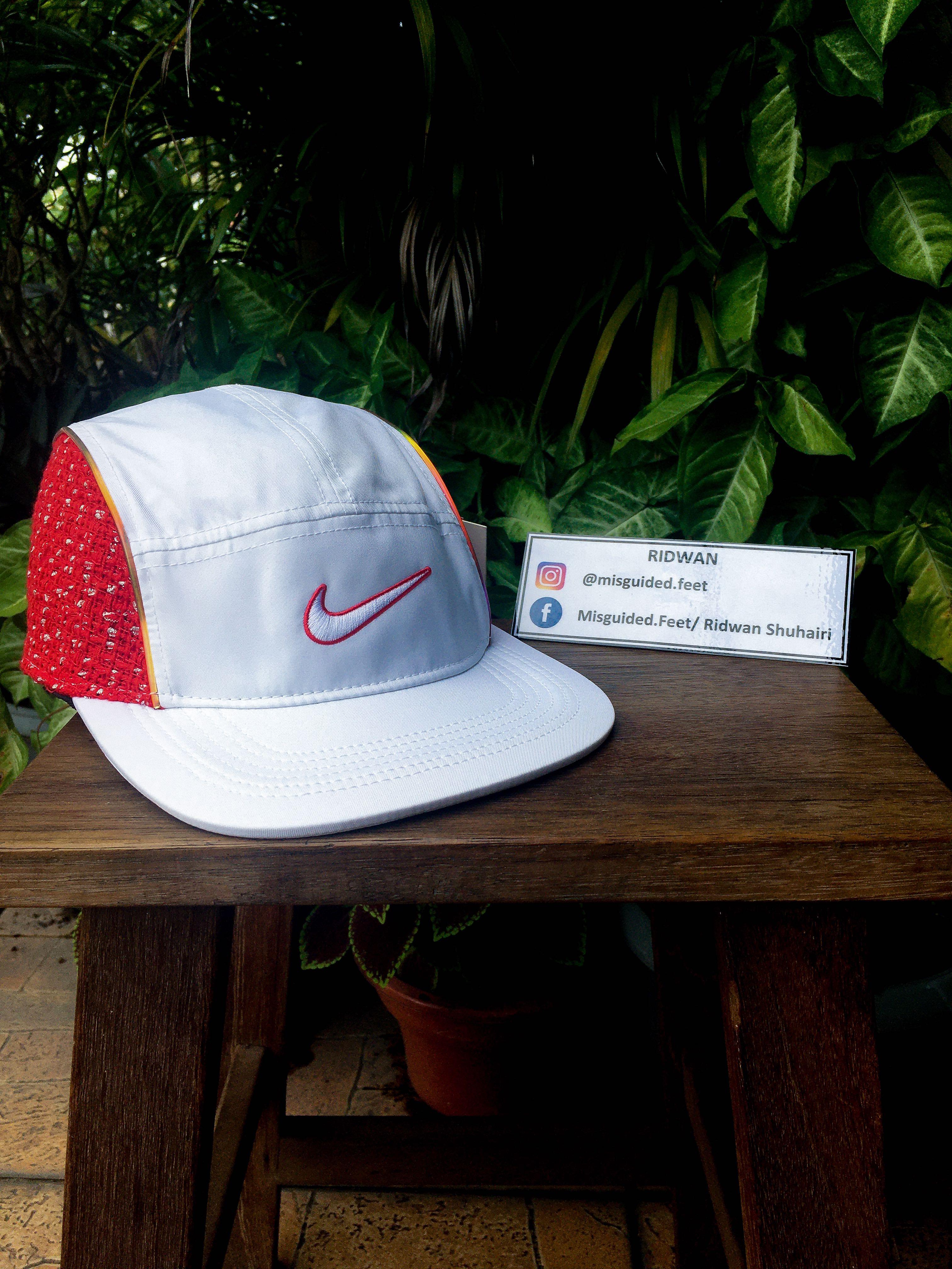 presupuesto Hora calcetines Supreme SS19 Nike Boucle Running Hat (White), Men's Fashion, Watches &  Accessories, Cap & Hats on Carousell