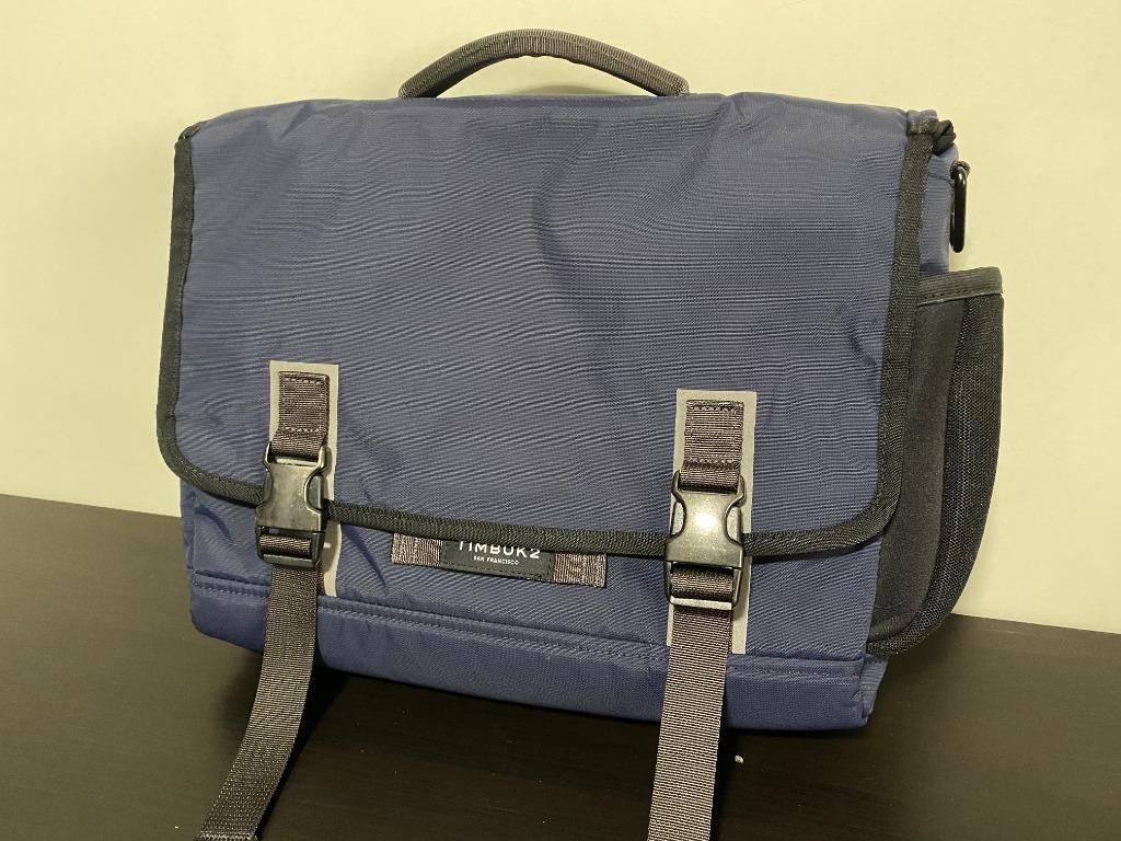 Closer laptop store briefcase