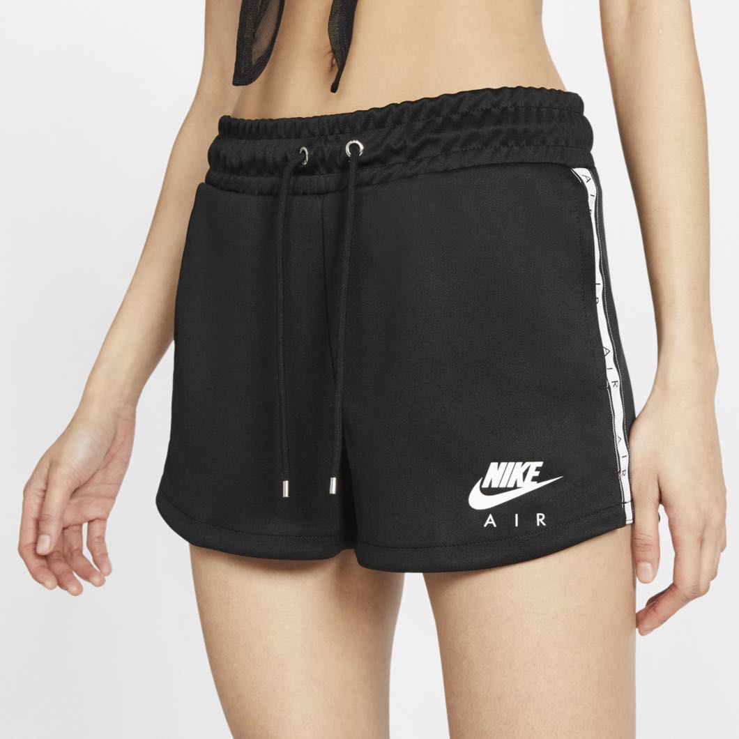 nike shorts with pockets womens