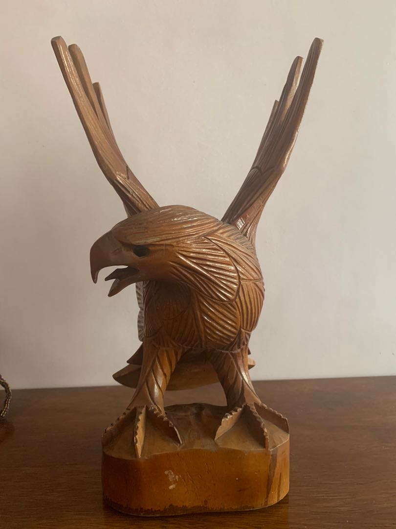 RUSH Wooden eagle statue carving from Baguio, Hobbies & Toys