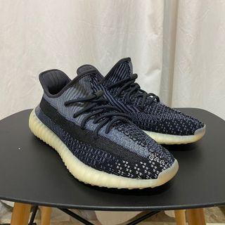 Yeezy 350 V2 Carbon