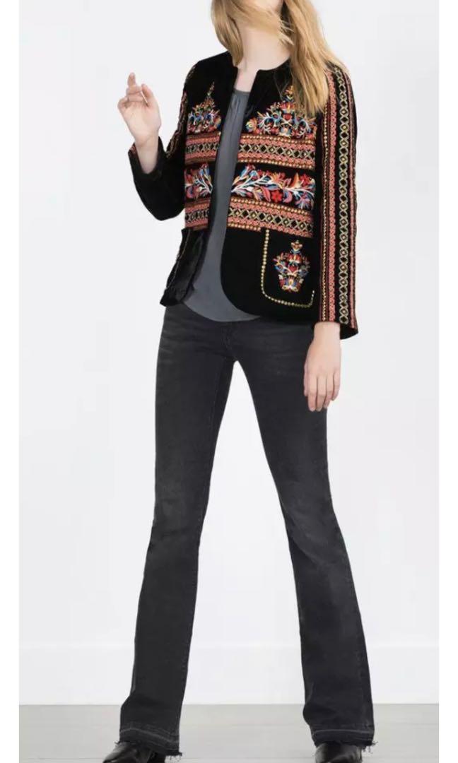 Zara Embroidered Velvet Jacket, Women's Fashion, Coats, Jackets and  Outerwear on Carousell