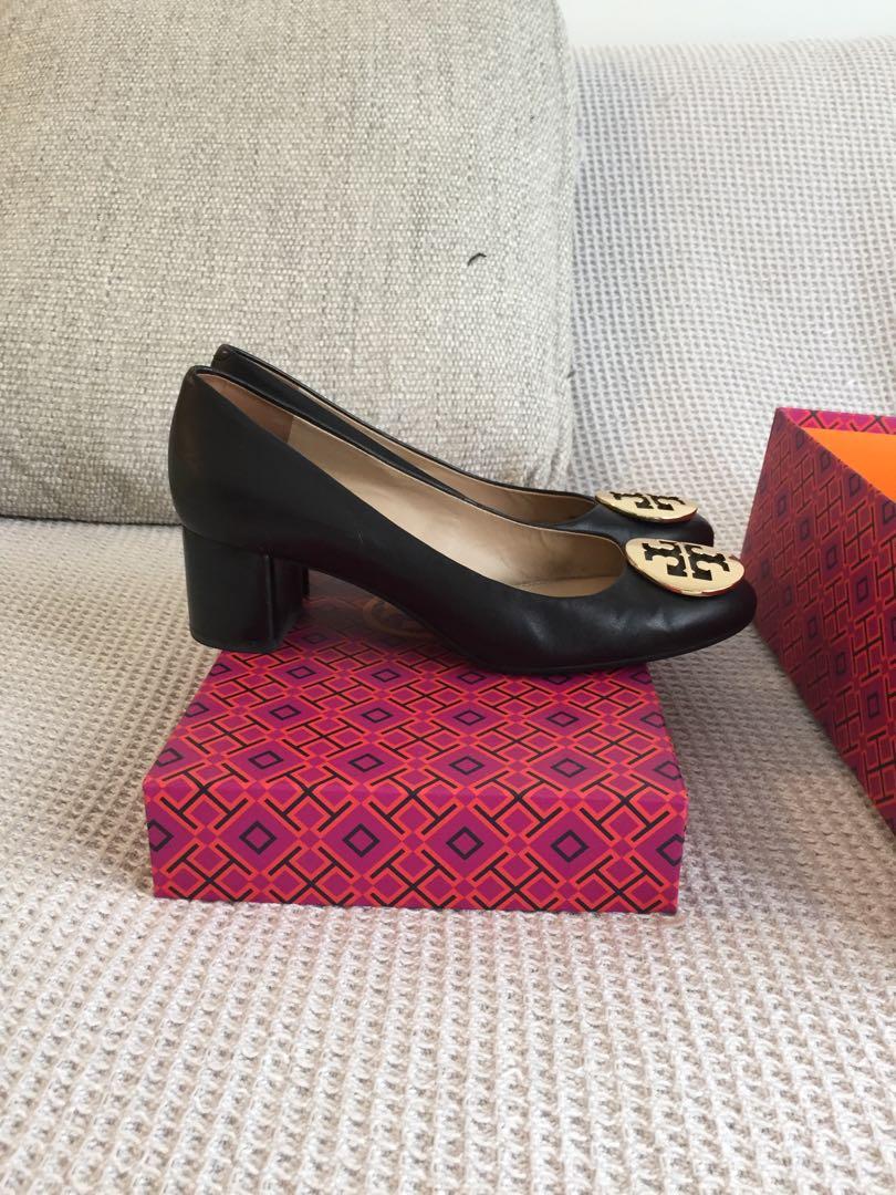 50%!! 9/10 Tory Burch black high heeled shoes work pumps leather, Women's  Fashion, Footwear, Heels on Carousell