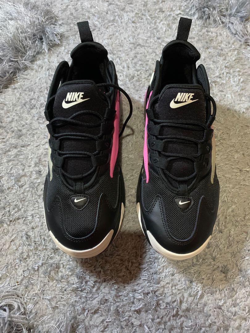 💯 Legit Nike Zoom (Category: Sneakers) located in Baguio. Submitted by shei83 (Listing ID 1039468474, Image 3). Description: 💯 Authentic Shoes 📍BrandNew 📍Item from Sg Please check images for more info.