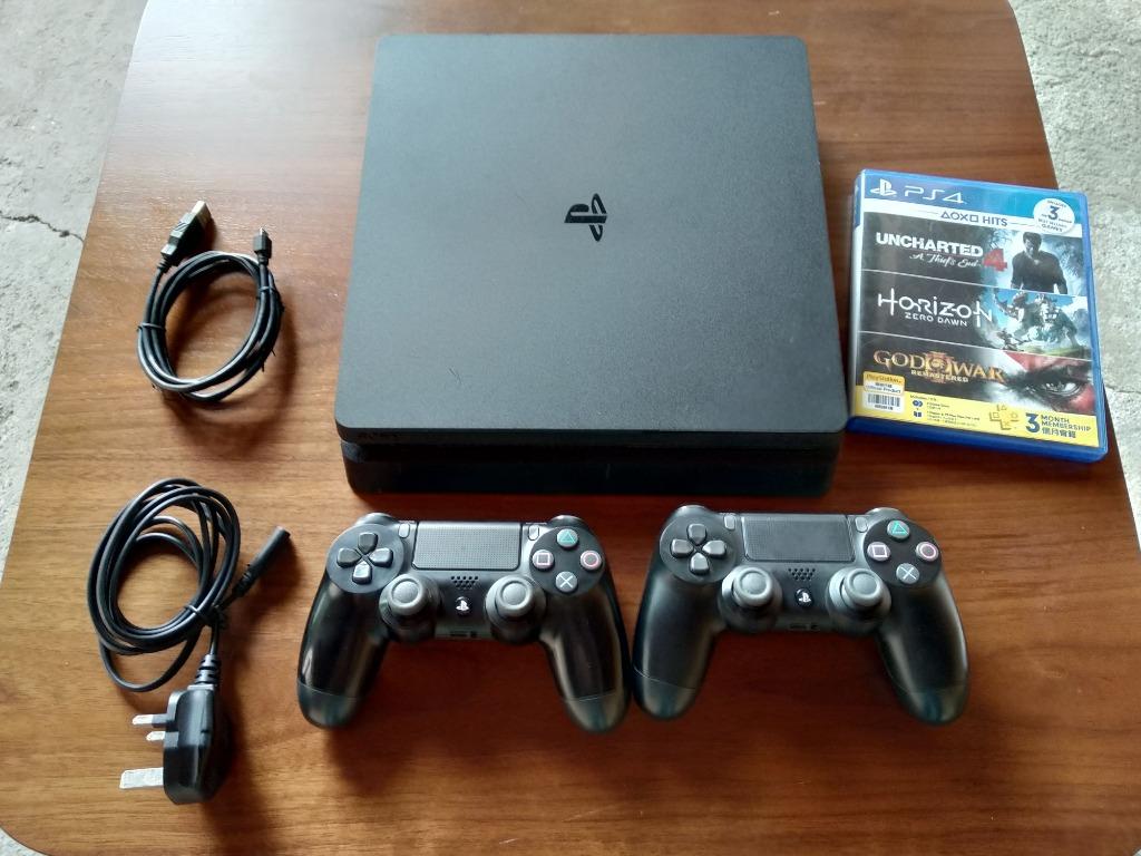 Ps4 slim with two controllers store