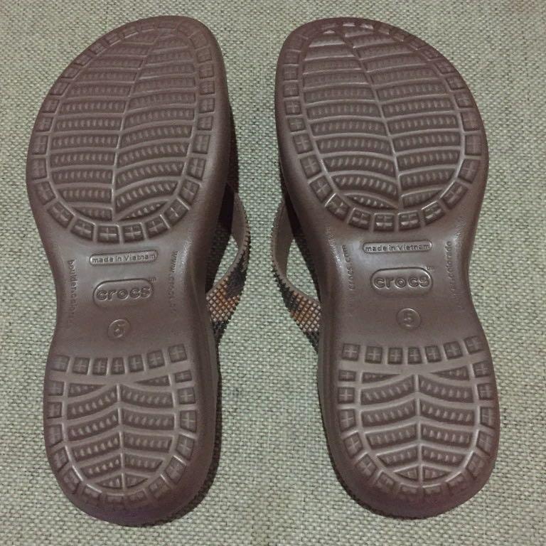 Women's capri sale iv beaded flip
