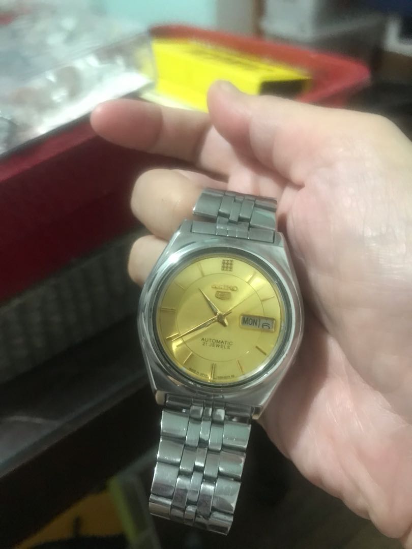 Seiko 5 automatic vintage price on sale