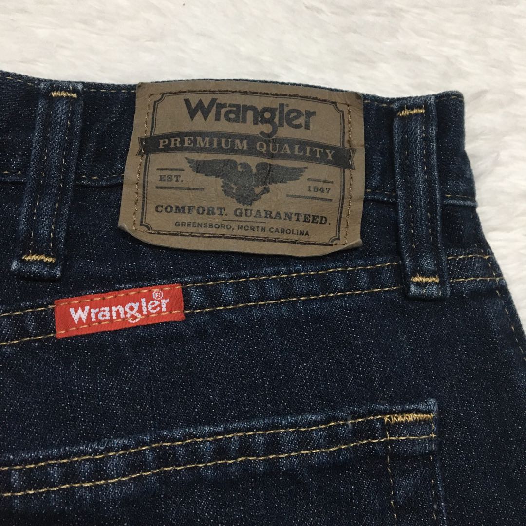 wrangler authentic jeans