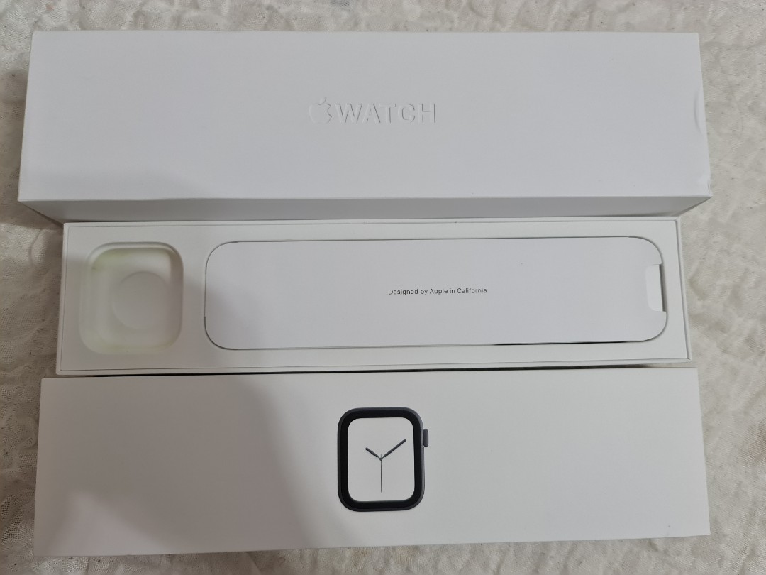 Iwatch 4 2024 box