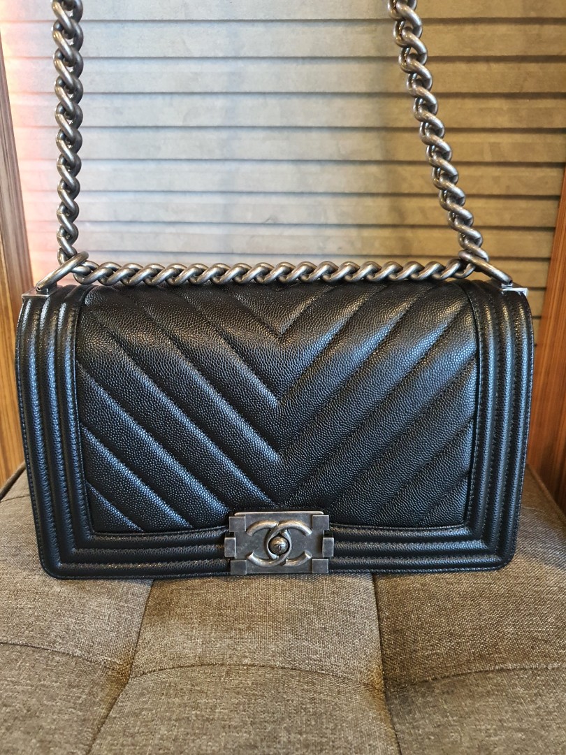 New 18S Chanel Black Caviar Chevron Small Boy Classic Flap Bag RHW –  Boutique Patina