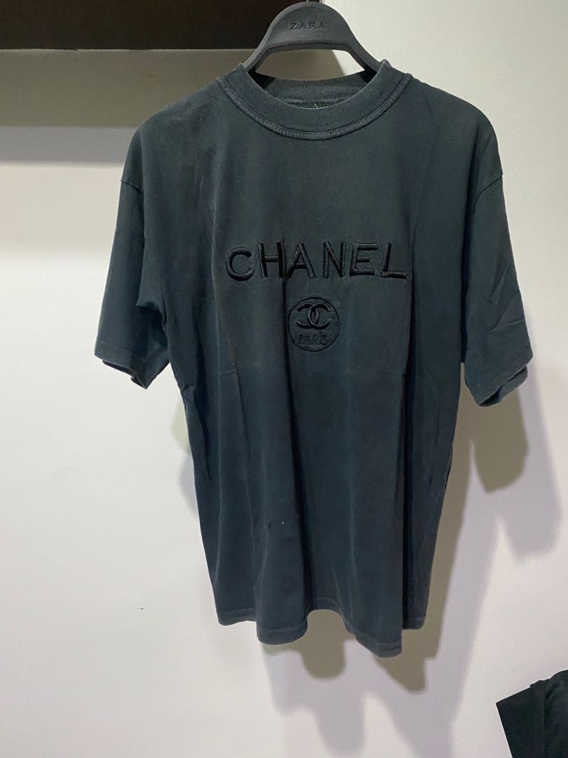 M Authentic CHANEL winter 2017 collection shirt Mens Fashion Tops   Sets Tshirts  Polo Shirts on Carousell
