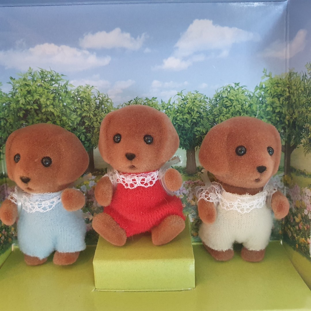Sylvanian families chocolate labrador family top