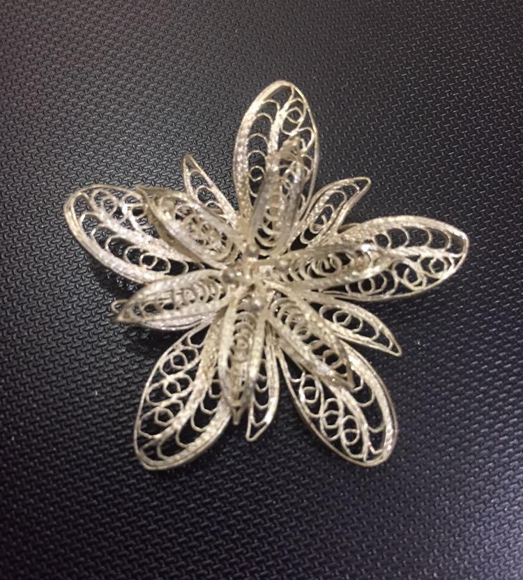 floral brooches and pins