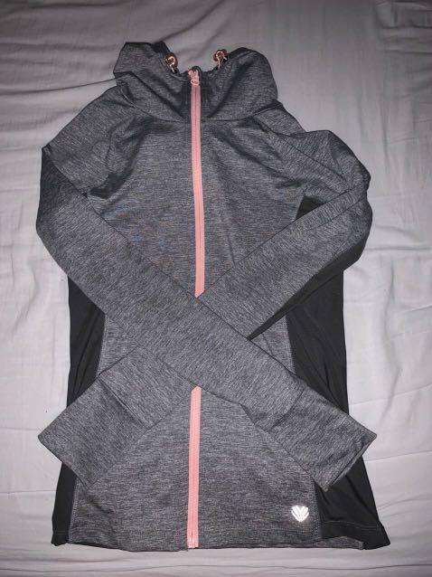 Forever 21 Jogging Hoodie Sports Sports Apparel On Carousell