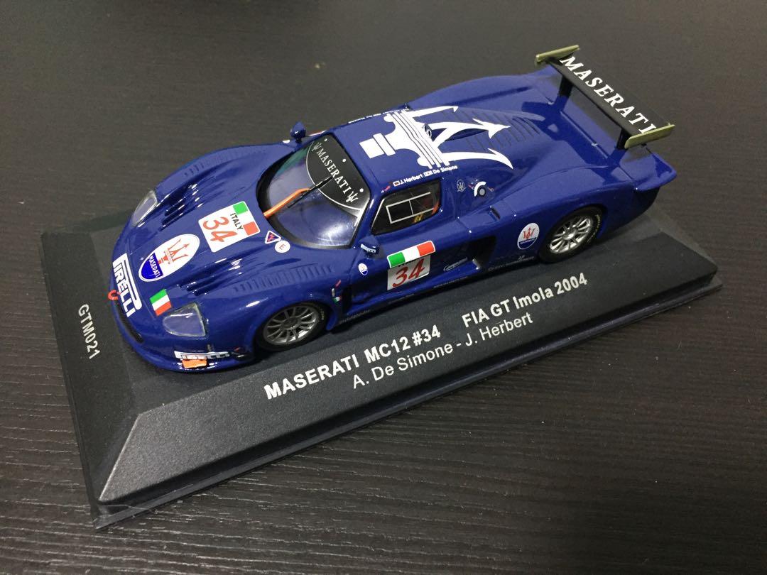 Miniature Maserati MC12 #33 – Ixo 1/43, édition FIA GT 2004, Super état