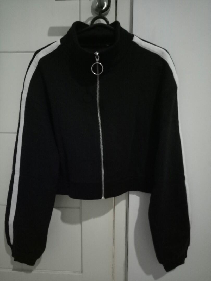 Jaket crop h\u0026m, Fesyen Wanita, Pakaian 