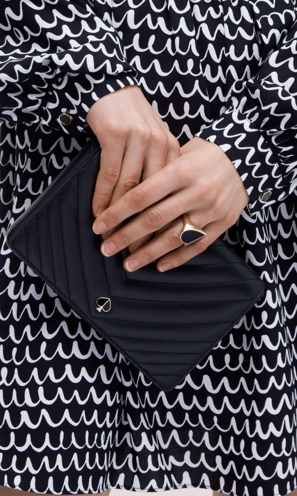 Amelia chain wallet new arrivals
