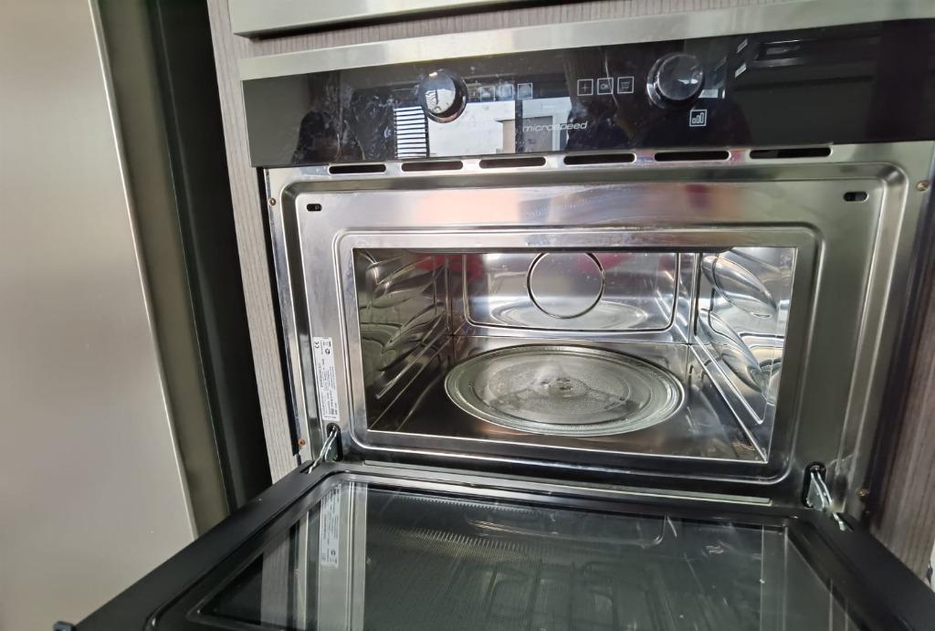 Kuppersbusch Microwave Oven, TV & Home Appliances, Kitchen Appliances ...