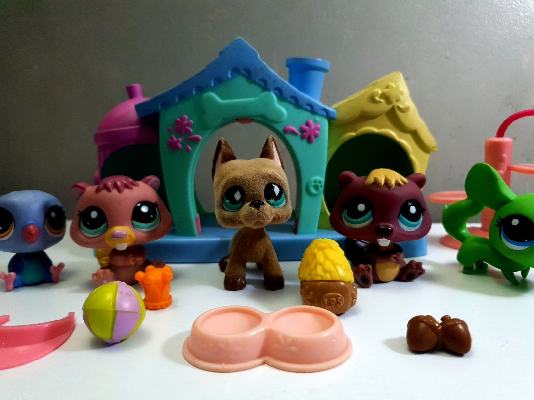 https://media.karousell.com/media/photos/products/2020/10/5/littlest_pet_shop_lps_house_se_1601866533_ef78239c.jpg