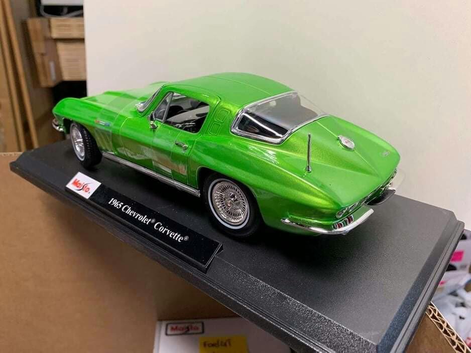 maisto special edition 1965 chevrolet corvette