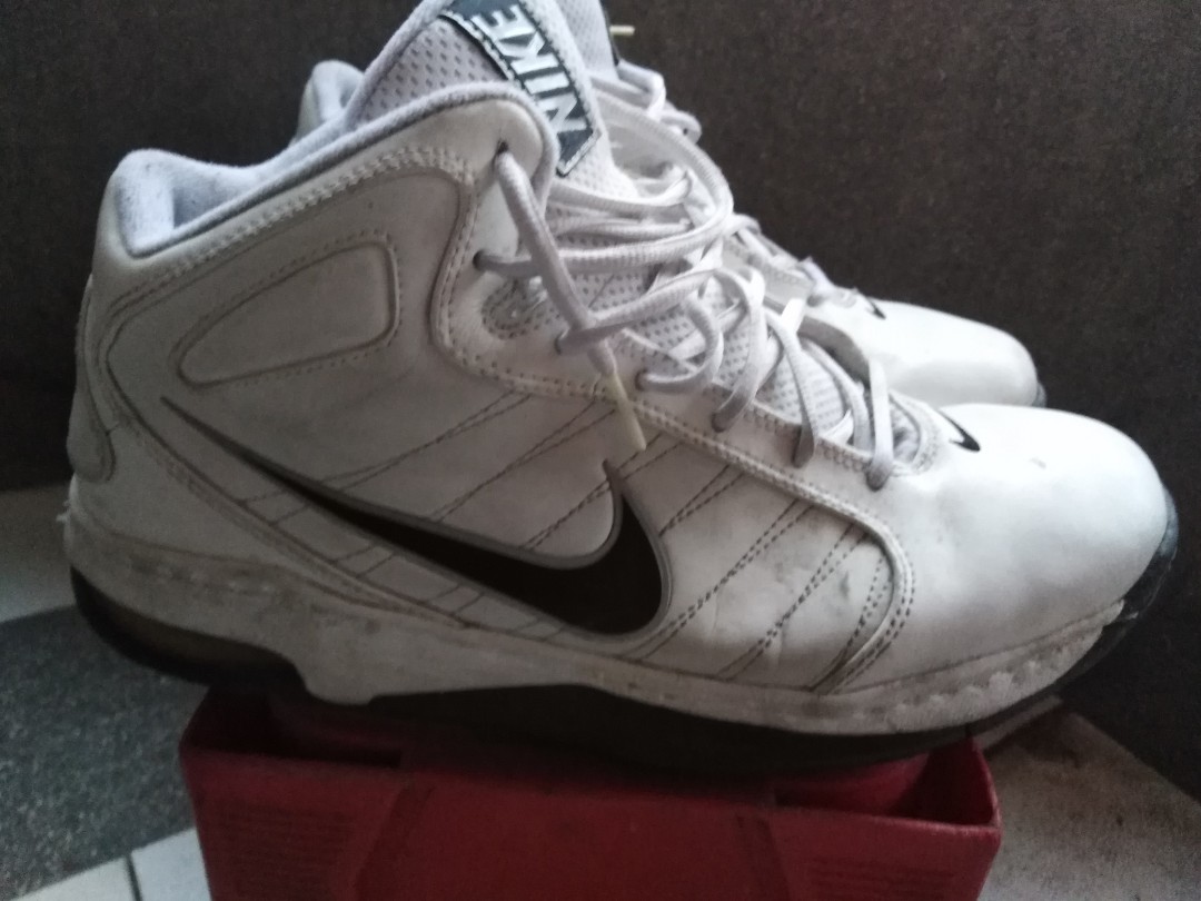 Nike Air Team Hyped Men s Fashion Footwear Sneakers on Carousell