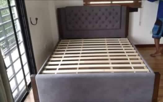 Padded Queen bed with pull out (Category: Bed Frames & Mattresses) located in Pasay City. Submitted by cherry_nicole (Listing ID 1039474358, Image 2). Description: malaysian wood queen bed frame with single pull out free delivery and assemble with in metro manila cash on delivery 13,500.