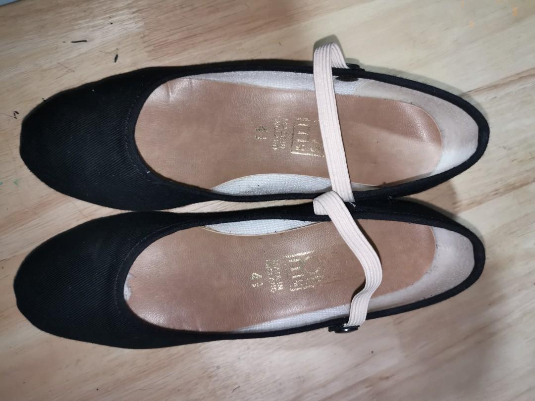 size 4.5 black heels
