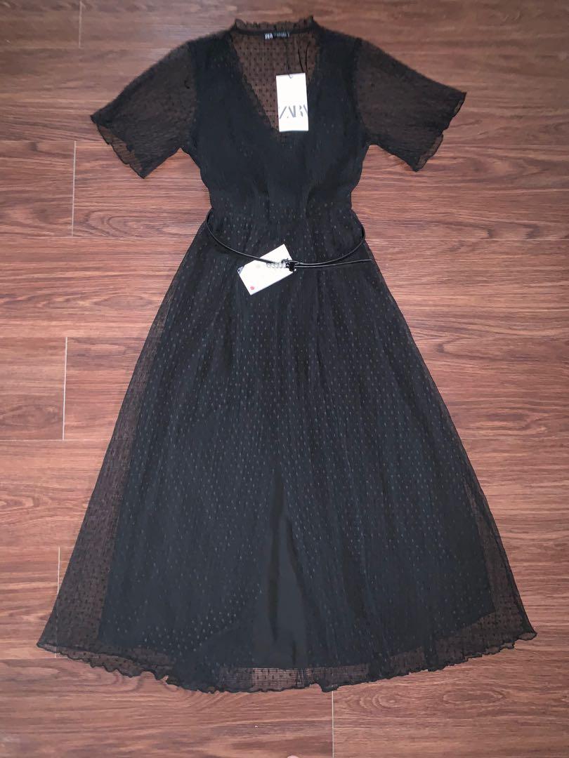 Super SALE Zara Dotted Dress with Pearl Belt Black, Women's Fashion, Dresses  & Sets, Dresses on Carousell