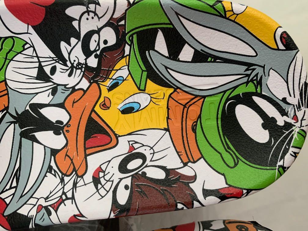 Tommy Hilfiger x Looney Tunes Pool 