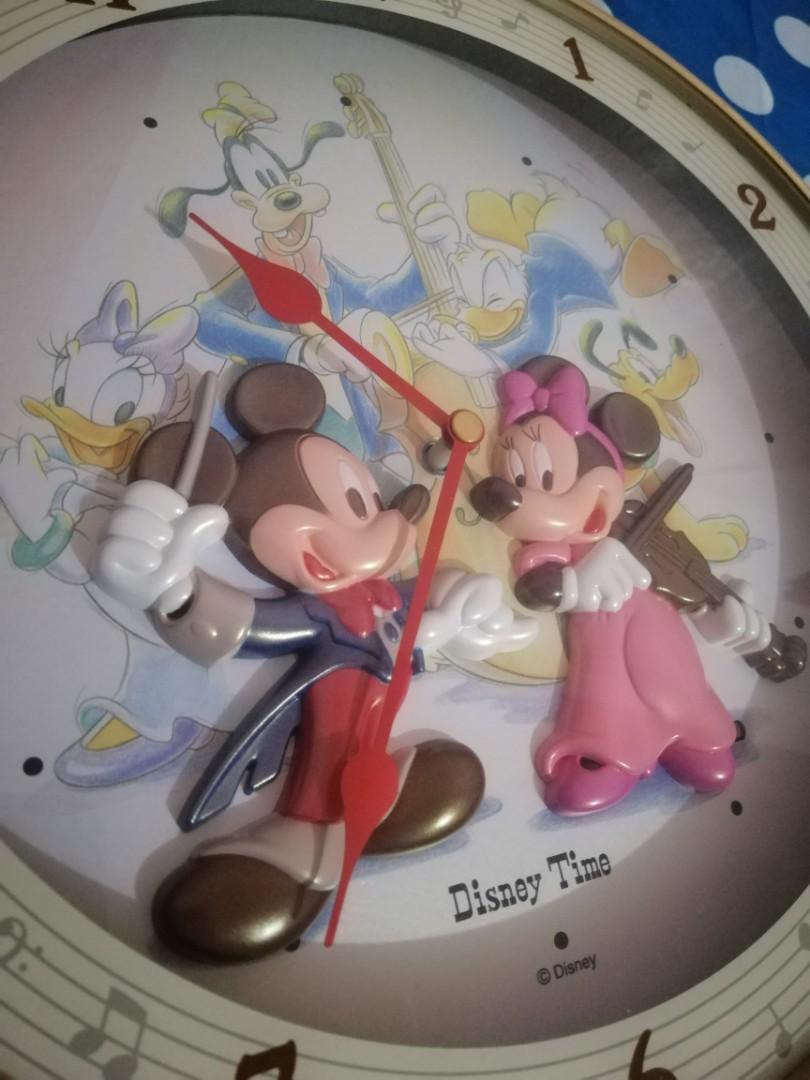 Vintage musical Disney wall clock, Hobbies & Toys, Memorabilia