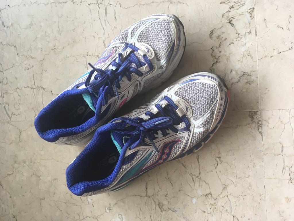 Women s Saucony Guide 8 running shoe Free Items on Carousell