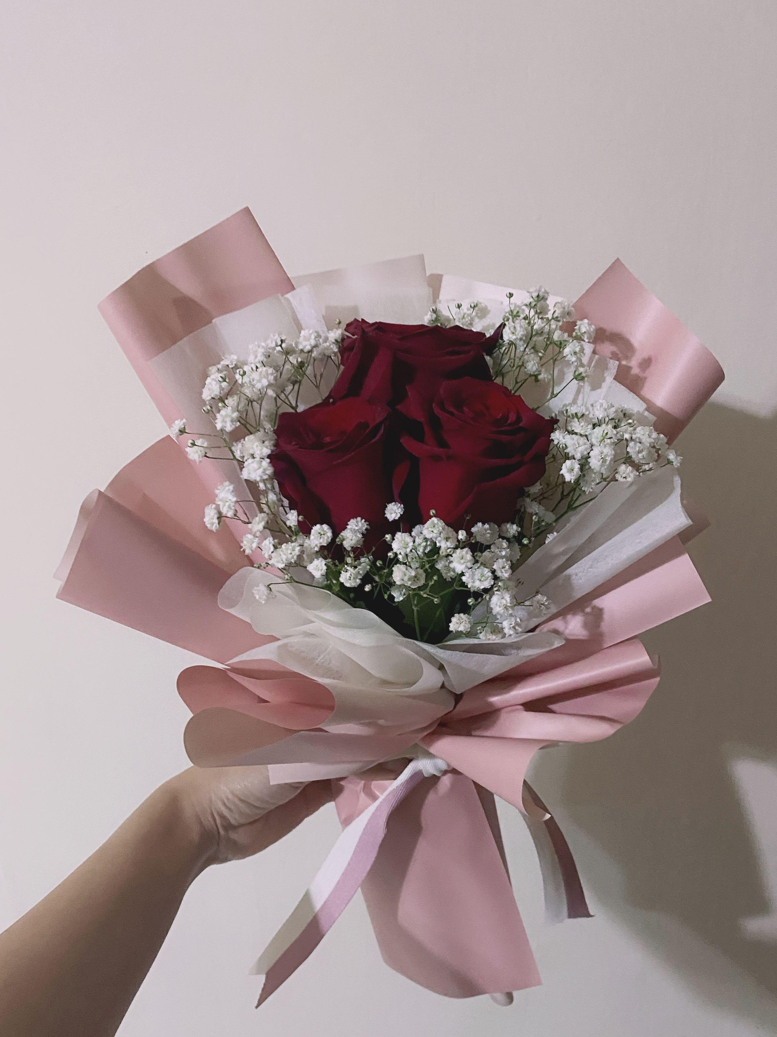3 Stalk red roses with baby's breath pink bouquet, Hobbies & Toys,  Stationery & Craft, Flowers & Bouquets on Carousell
