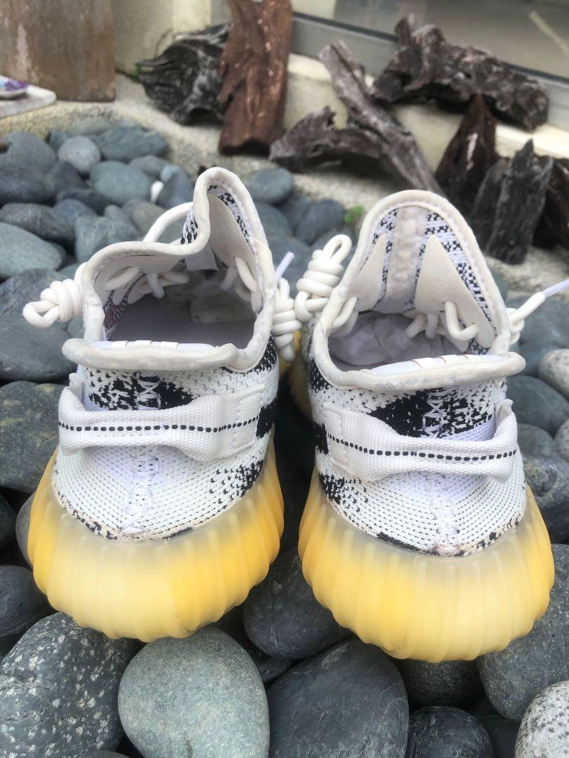 Adidas Yeezy Boost 350 v2 zebra used
