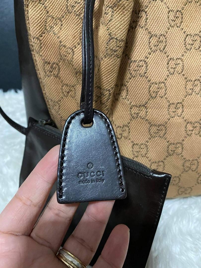 Auth gucci tote take all (Category: Luxury Bags & Wallets) located in Davao. Submitted by gingerdust (Listing ID 1039852747, Image 3). Description: .