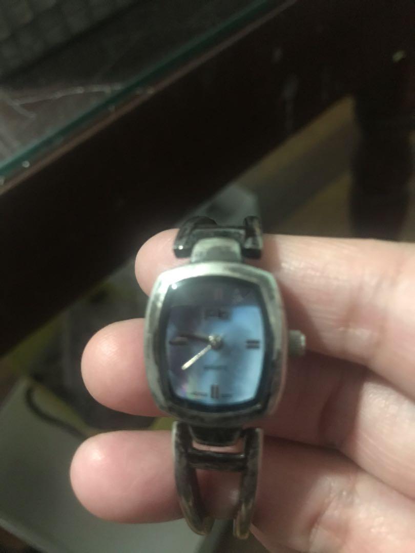 Authentic Pacific Blue Japan Ladies Watch (Category: Women's Watches) located in Manila. Submitted by roseluxuryitems (Listing ID 1039818838, Image 2). Description: Authentic Pacific Blue Japan Ladies Watch Good working condition Reference no : PC-2510L Quartz Japan made Fixed price .