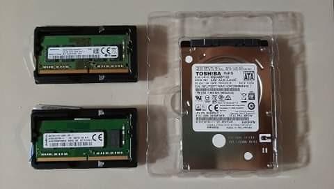 Bundle 1TB / 2x 4Gb DDR4 SODIMM (Category: Computer Parts) located in Pasig City. Submitted by Mpatron (Listing ID 1039710038, Image 1). Description: take all for 2500 peso . no issue 09260651330.