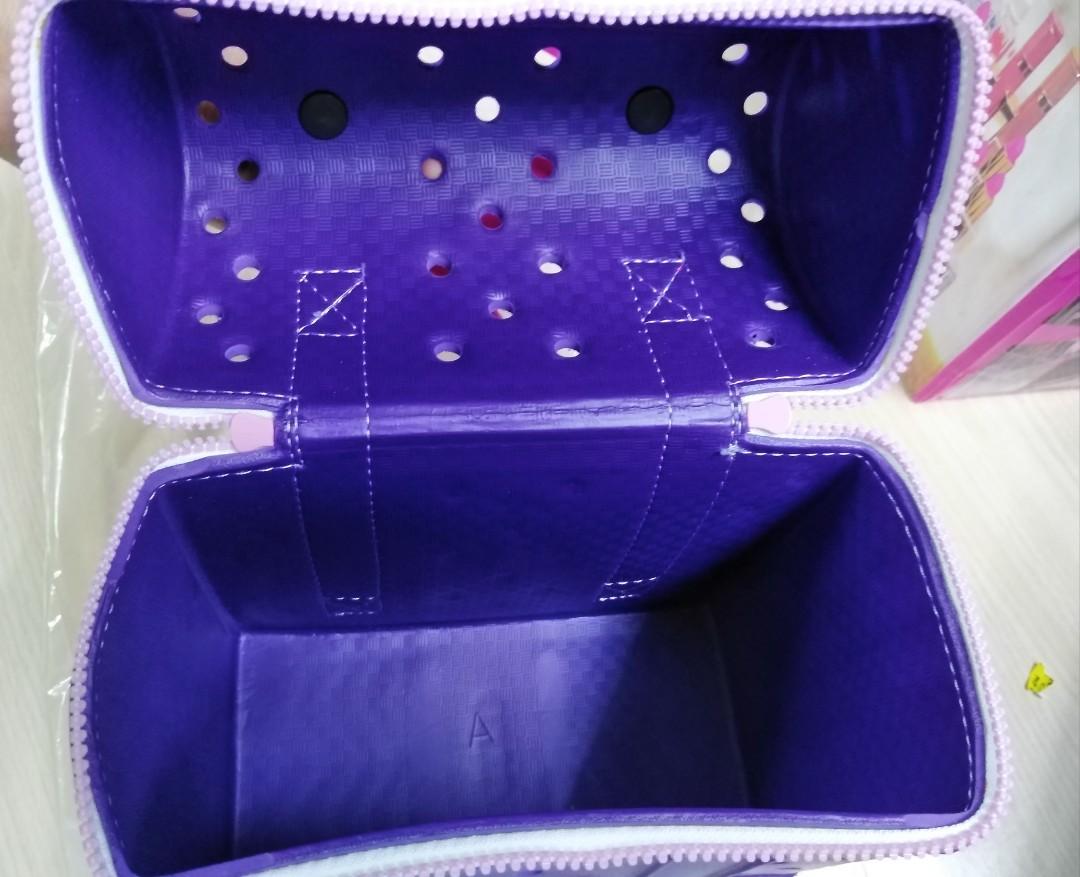 Crocs Zip-Top Backpack, Purple / Violet (Category: Diaper Bags & Wetbags) located in Pasay City. Submitted by jen.pen (Listing ID 1039755146, Image 3). Description: Crocs Zip-Top Backpack, Purple / Violet.
