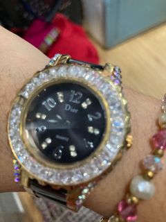 (Category: ) located in . Submitted by savingbrandeditems (Listing ID 1039818033, Image 1). Description: .