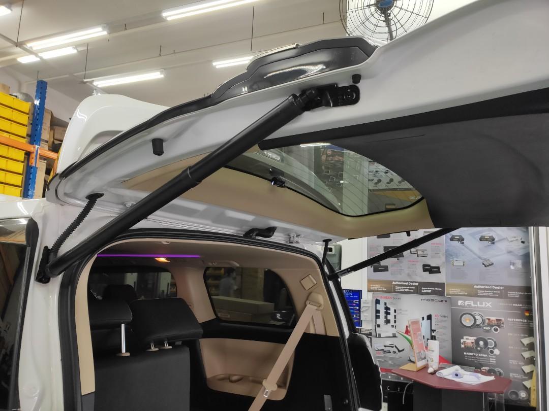 Toyota outlet vellfire electric