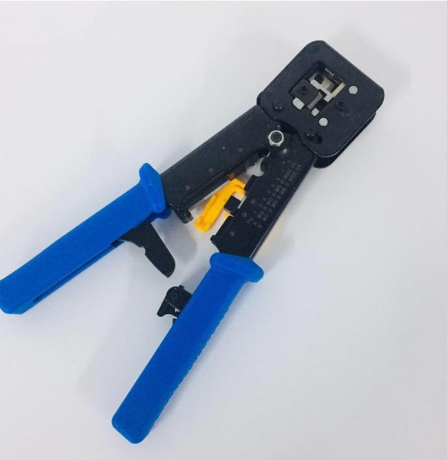 EZ Rj45 Crimping tool Passthrough HIGH END (Category: Networking) located in Manila. Submitted by sdfsolutions (Listing ID 1039751826, Image 3). Description: > Passthrough Rj45 connectors > Shielded > Crimping tool > have free 10pcs rj45 passthrough Product details of RJ45 Passthrough Crimping Crimper Tool ez-rj45 for tagusan passthru rj45 RJ11 6P 8P connector The new Crimp Tool is designed for the professional installer providing a ratcheted, hi