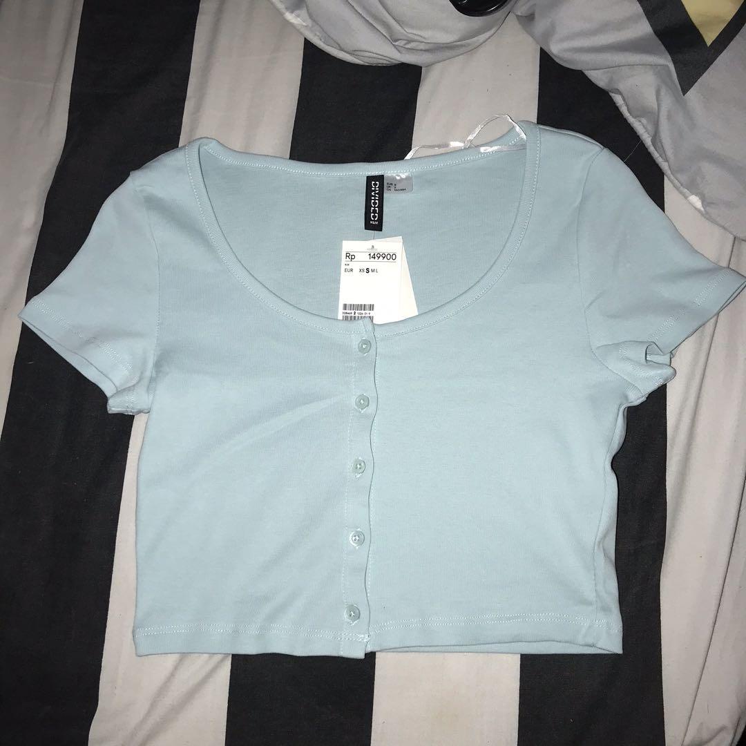 H&M / shirt / baju / crop top, Fesyen Wanita, Pakaian Wanita, Atasan di