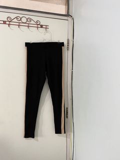 (Kategori: ) berada di . Dikirim oleh something_borrowed (ID iklan 1039750038, Gambar 1). Deskripsi: .