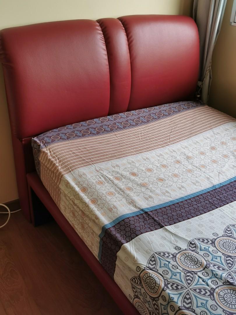 King Koil Super single bed, Furniture & Home Living, Furniture, Bed