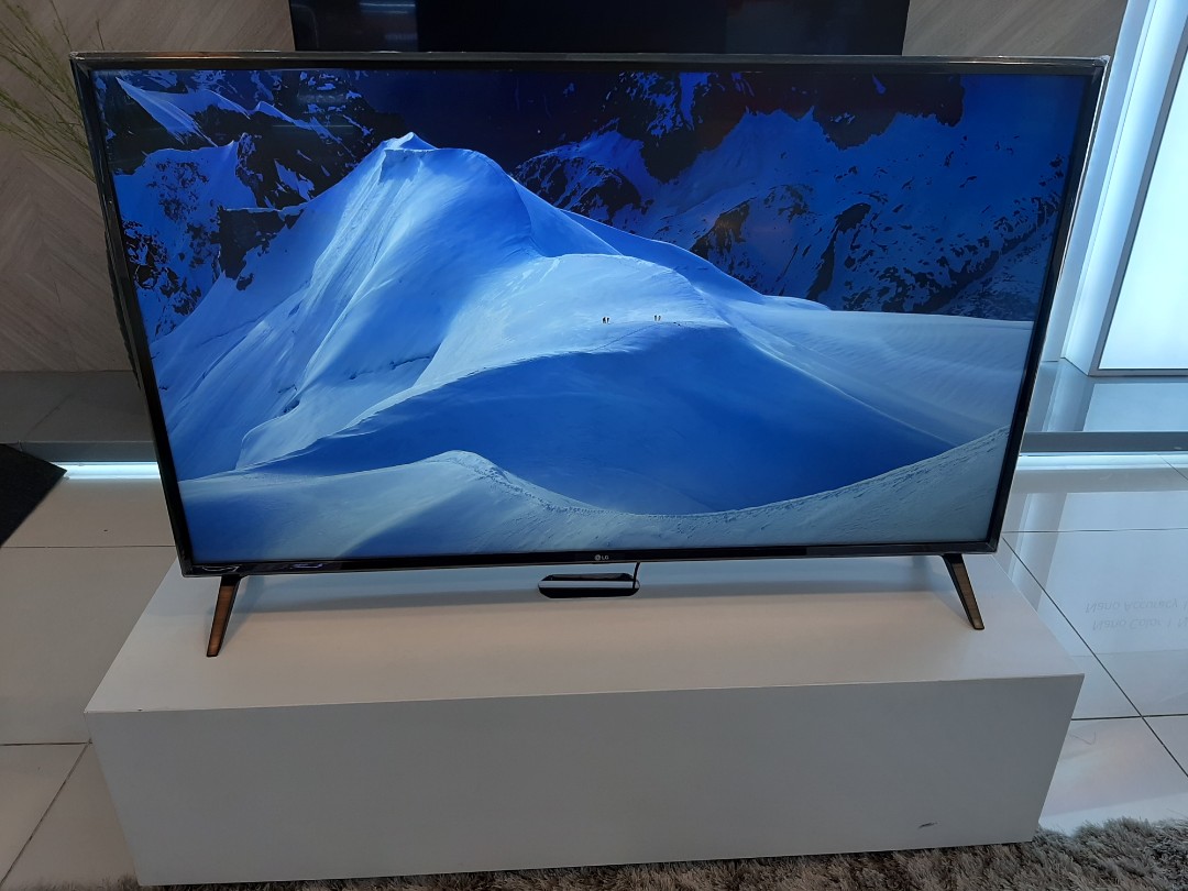 Lg 50 inch led tv uhd smart, TV & Home Appliances, TV & Entertainment