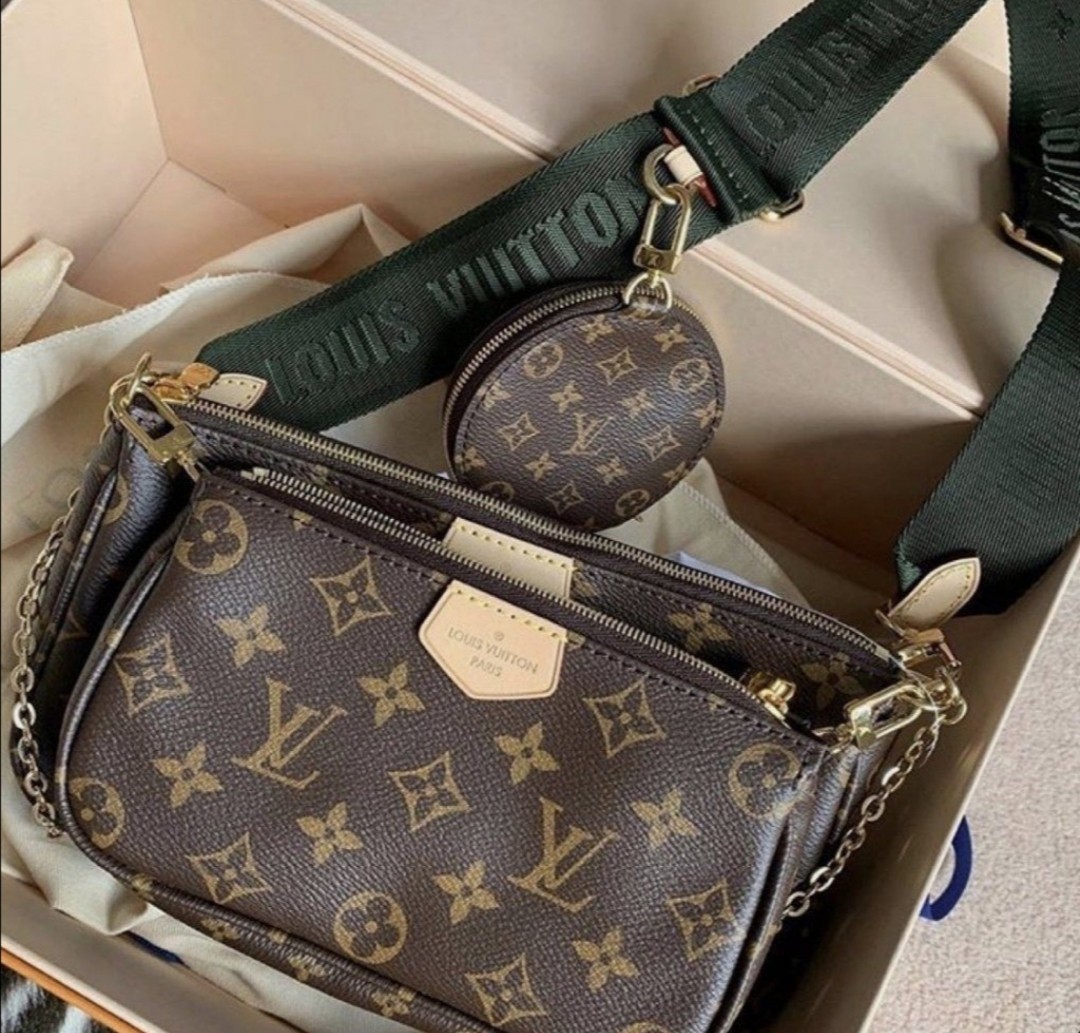 My Christmas gift to myself - the double zip pochette! I don't carry a lot,  so this is a perfect everyday bag for me. : r/Louisvuitton