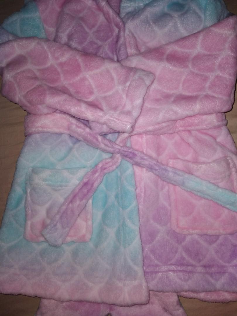 Matalan mermaid bathrobe