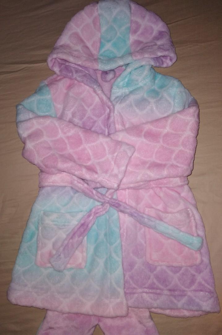Matalan mermaid bathrobe