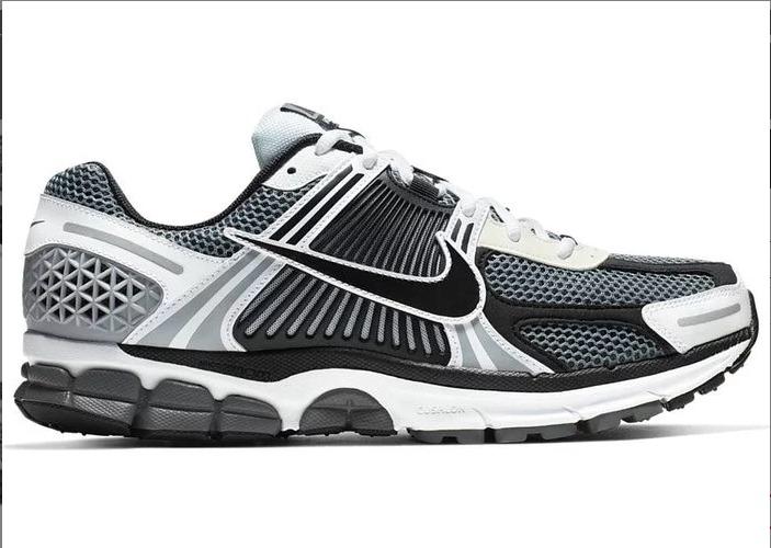 nike vomero 5 dark grey
