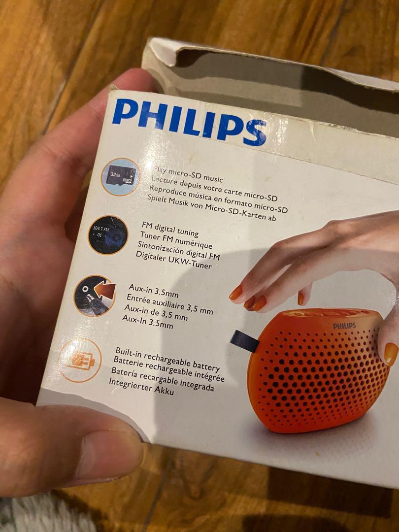 Philips portable speaker (Category: Soundbars, Speakers & Amplifiers) located in Manila. Submitted by beisebastian (Listing ID 1039795412, Image 2). Description: MICRO SD MUSIC FM MUSIC AUX 3.5 mm Rechargeable .