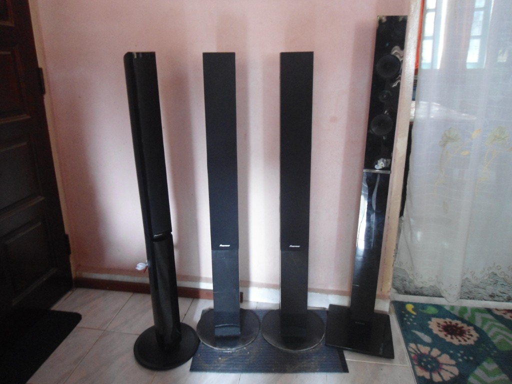 PIONEER HOME THEATER 4 tall boy speakers, Audio, Soundbars, Speakers